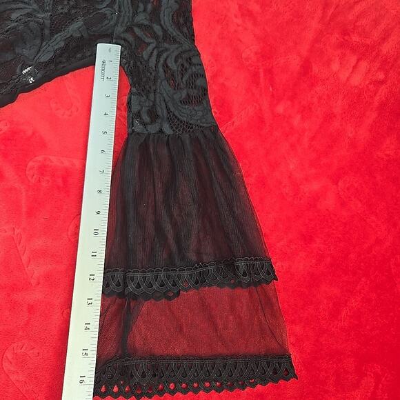 Peach Black Sheer Lace Blouse Floral Scalloped Trim Whimsigoth Coquette Size M - Picture 8 of 16